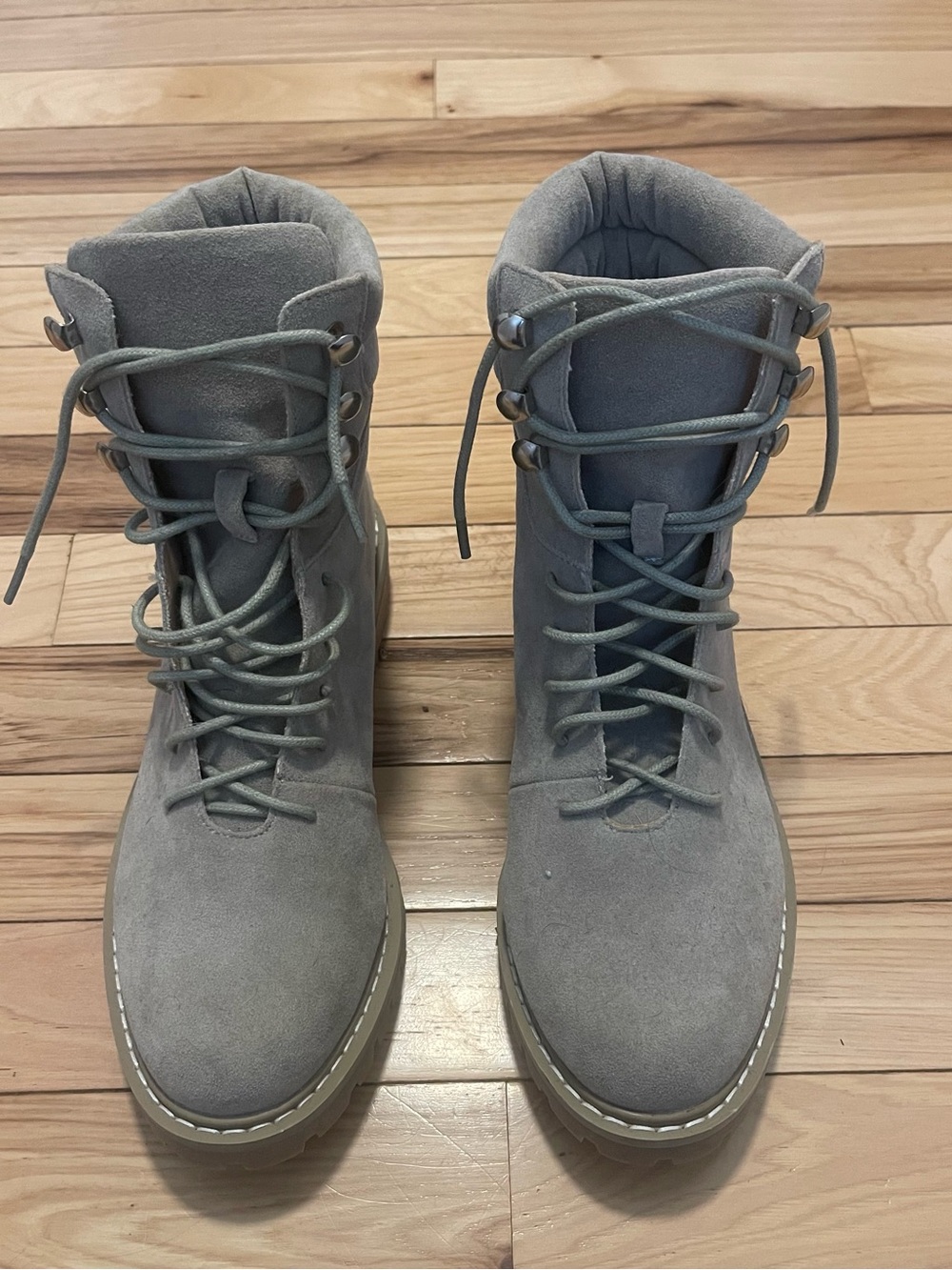 Mi.iM | Lace-Up Suede Ankle Boots